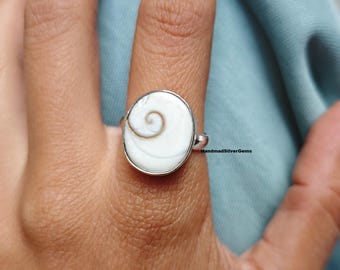 Shiva Eye Shell Ring in Sterling Silver