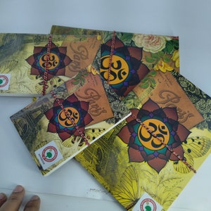 Diario e taccuino fatto a mano / Taccuino in carta pregiata riciclata / Set di 4 diari giornalieri ecologici / Set di diari stampati sulla Torre Eiffel di 4