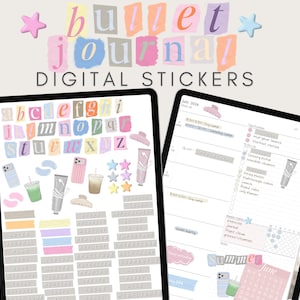 Könnte beinhalten: Digitales Sticker-Set für ein Bullet Journal auf zwei Tablets. Die Sticker umfassen ein buntes Alphabet, Sternformen, Haarspangen, Getränkebecher und verschiedene Textetiketten. Der Text "bullet journal DIGITAL STICKERS" ist oben zu sehen.