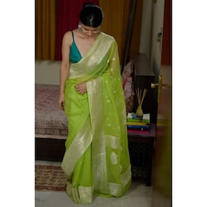 Parrot green Banarasi Pure Chiffon georgette Saree Georgette Banarasi Silk Handwoven Saree Designer Weaving Fabric Sari Women Gifts Fabric
