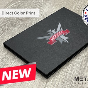 Exklusives Kartenetui. Schwarzes Leinen-Finish mit matter Laminierung, bereit für Ihr individuelles Logo oder Ihre individuelle Botschaft.