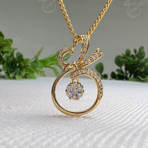 Pingente inicial de prata com diamante redondo, pingente de prata, pingente de diamante de zircônia cúbica, lindo pingente, presente de batismo para o dia dos namorados