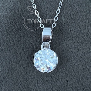 2.15 CT Round Brilliant Cut Colorless Moissanite Pendant, Wedding Pendant, Charm Pendant in 10k/14k/18k Rose Gold, Gift For Valentine Day
