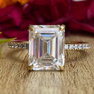 4.30ct Emerald Moissanite vintage diamond Ring, Engagement Ring in 10k/14k/18k Gold, Rose Gold & Silver,solitaire diamond Ring Valentine Day