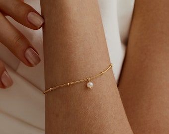 Minimalist Real Pearl Bracelet with Bead Chain, Gold Tiny Pearl Bracelet, Natural Freshwater Pearl Bracelet, Daily Layered Bracelet, Gift