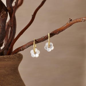 Minimalist Mother of Pearl Flower Earrings, Flower Hoop Earrings, Dainty Huggie Earrings, Gold Earrings, Bridesmaid Gift, Mother's Day Gift