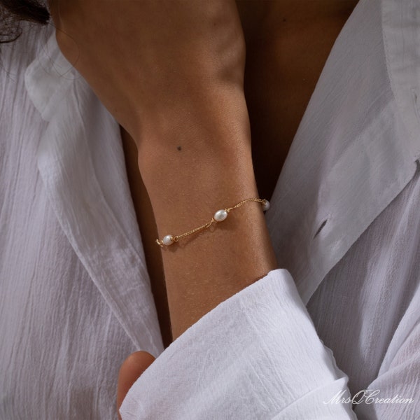 Bracelet de perles d'eau douce naturelles, bracelet de perles d'or, bracelet de perles minimaliste Dainty, bracelet de mariage, cadeau de demoiselle d'honneur, cadeau pour elle