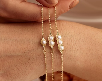 Custom Peas in a Pod Pearl Bracelet, Family Pearl Bracelet, Wedding Bridal Jewelry, Daily Bracelet, Bridesmaid Gift, Gift for Her, Kids Gift