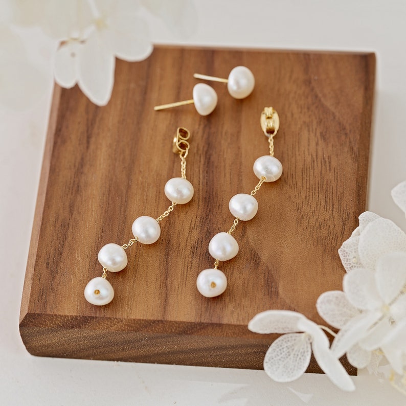 Boucles d'oreilles Pearl Drop, Boucles d'oreilles Gold Dangle, Perles d'eau douce, Boucles d'oreilles 5 perles, Boucles d'oreilles longues perles, Cadeau de demoiselle d'honneur pour elle, Cadeau de mariage image 5