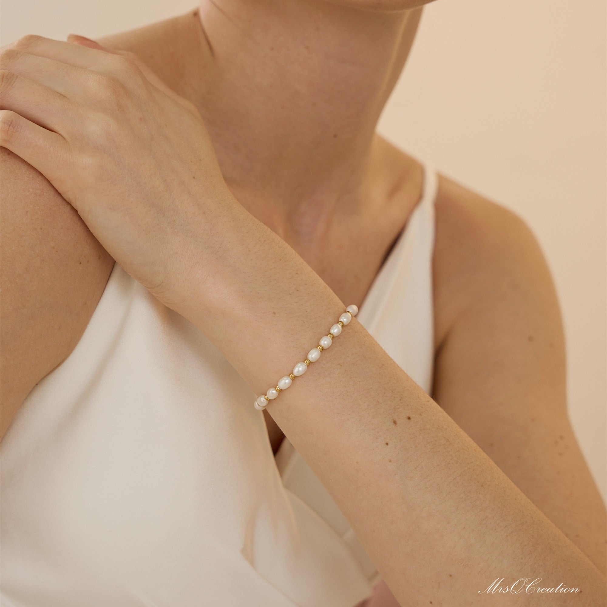 Gold Pink Pearl Bracelet 