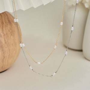 Halskette mit mehreren Perlen, zierlicher minimalistischer Perlen-Choker, Brautjungferngeschenk, Hochzeitshalskette, Geburtstagsgeschenk für Sie, Muttertagsgeschenk Bild 2
