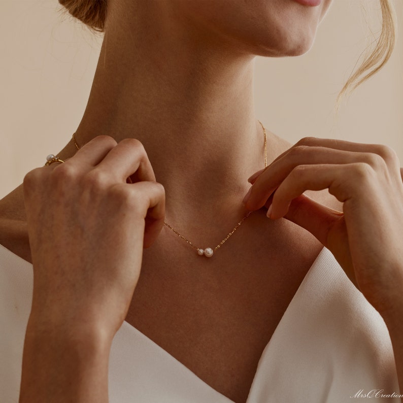 Minimalist Freshwater Pearl Necklace, 2 Pearls Necklace, Bridesmaid Necklace, Daily Pearl Necklace, Bridesmaid Gift zdjęcie 2