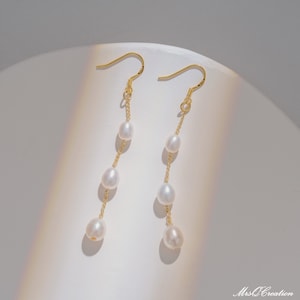 Pendientes colgantes de perlas de agua dulce, pendientes de perlas nupciales, pendientes colgantes de oro de 18 quilates, pendientes de boda, regalo de San Valentín, regalo del día de las madres imagen 4