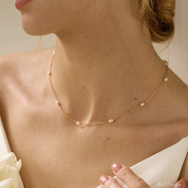 Halskette mit mehreren Perlen, zierlicher minimalistischer Perlen-Choker, Brautjungferngeschenk, Hochzeitshalskette, Geburtstagsgeschenk für Sie, Muttertagsgeschenk Bild 7