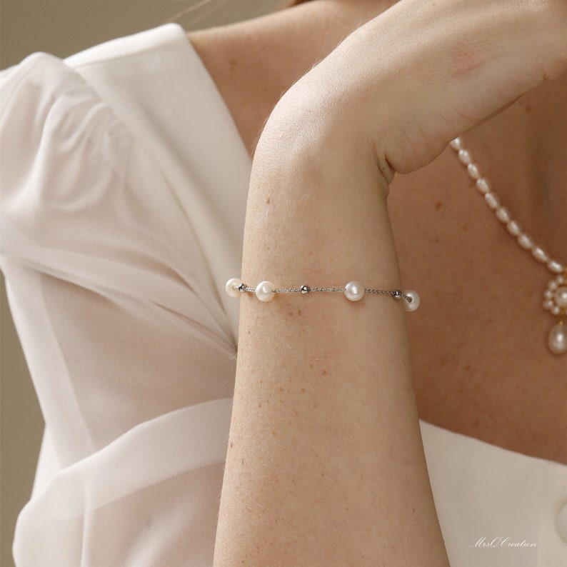 Real Natural Freshwater Pearl Bracelet, Dainty 14k Gold Bracelet, Pearl Beaded Bracelet, Simple Bracelet, Bridesmaid Gift, Mothers day Gift image 6