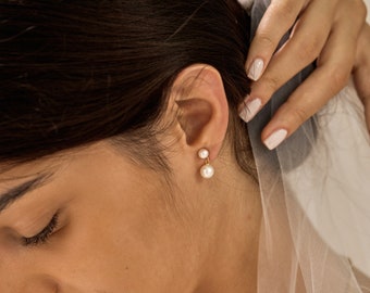 Minimalist Freshwater Pearls Earrings, Pearl Drop Earrings, Stud  Gold Pearl Earrings, Wedding Earrings, Bridal Earrings, Bridesmaid Gift
