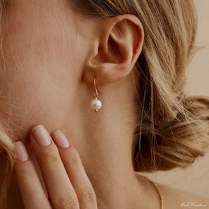 Minimalist Pearl Hook Earrings, Freshwater Pearl Earrings, Single Pearl Earrings, Bridesmaid Gift for Her, Mothers day Gift image 4