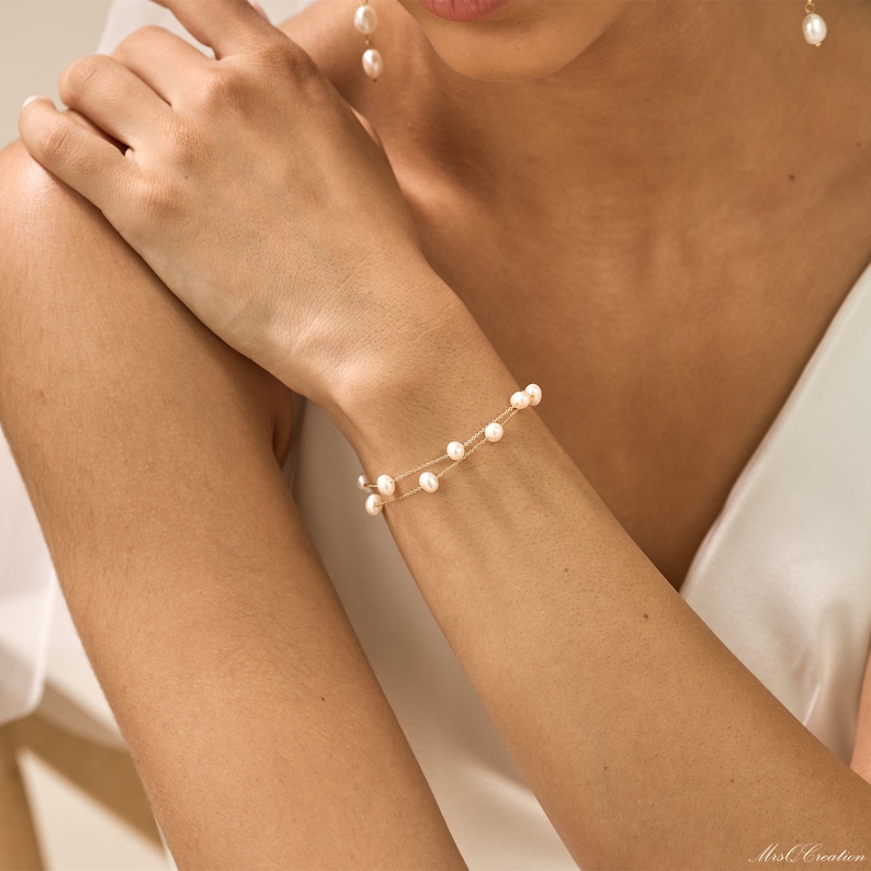 Bracelet de perles double chaîne, bracelet en or superposé, bracelet de perles d'eau douce naturelles, bracelet de mariage, cadeau de demoiselle d'honneur, cadeau de fête des mères image 5