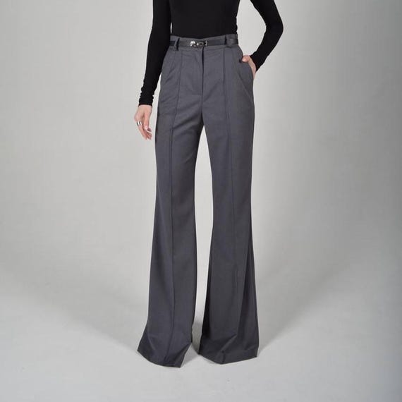 Graue Schlaghose für Damen – High Waist Wide Leg Hose – Elegante