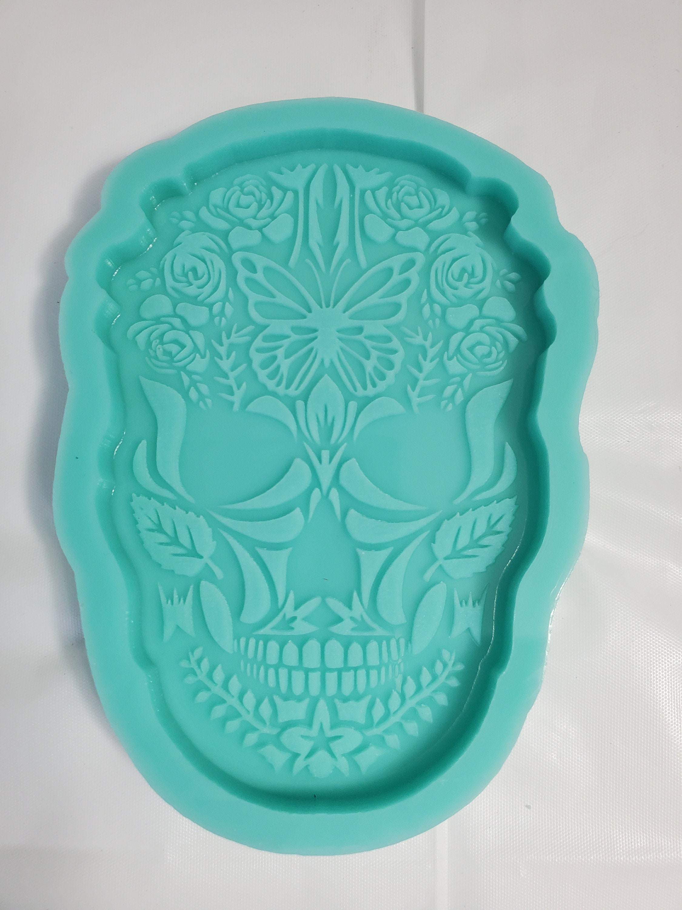 Gadgets - Snake into the human skull mold - Hand of the skeleton 3D molds  Hand Silicone Mold Craft Halloween Zombie Mold - Snake skull mould