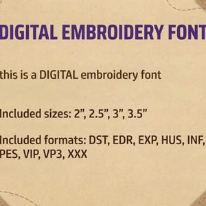 Puede incluir: Gr&aacute;fico de fuente de bordado digital con texto morado. El texto dice "DIGITAL EMBROIDERY FONT". El texto adicional dice "this is a DIGITAL embroidery font", los tama&ntilde;os incluidos son 2", 2.5", 3", 3.5", y los formatos incluidos son DST, EDR, EXP, HUS, INF, JEF, PES, VIP, VP3, XXX.