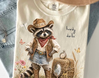 Funny Western Raccoon PNG, Howdy Darlin Shirt Design, Cute Cowgirl Animal Clipart, Halftone Rodeo Aesthetic Graphic, Country Vintage PNG