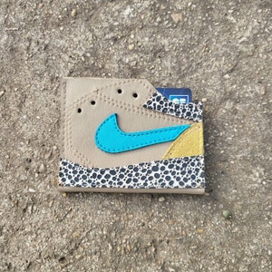 Nike card holder for phone 2025