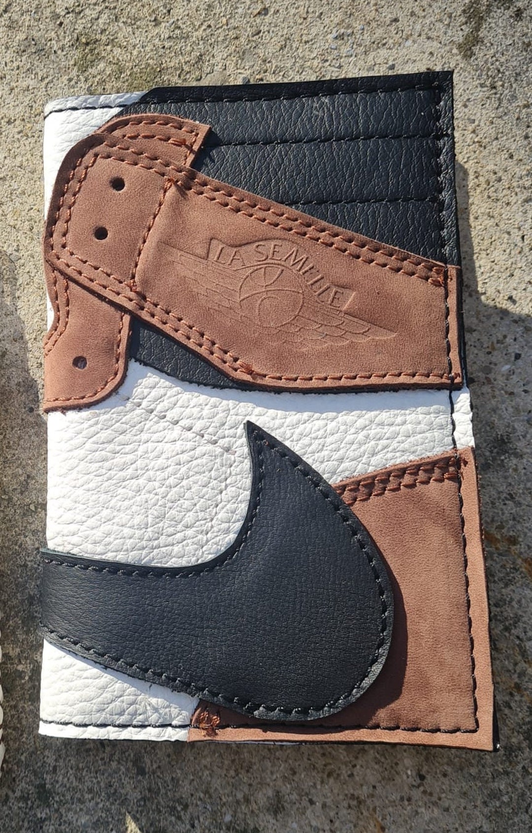 travis scott jordan 1 pouch