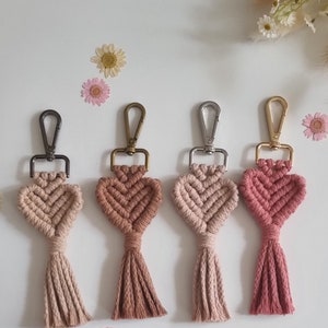 Makramee Schlüsselanhänger Taschenanhänger Herz Boho Handgemacht Accessoire Anhänger Karabiner Geschenk Muttertagsgeschenk Bild 7