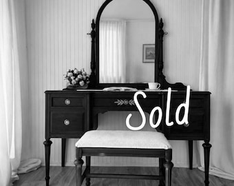 Vintage 1940’s Vanity | Dressing Table | Matching Bench