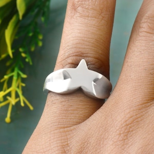 Star Silver Ring, Statement Ring, Minimalist Ring, Solid Sterling Silver, Unisex Ring, Star Jewelry, Falling Star Ring, Geometric Ring