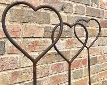 Hand Forged Metal Heart Garden Decoration/Plant Support