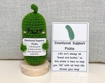 Handmade Emotional Support Pickle With Positive Affirmation, Crochet Pickled Cucumber,Gift for Coworker Leaving,Kind Of A Big Dill Food Gift