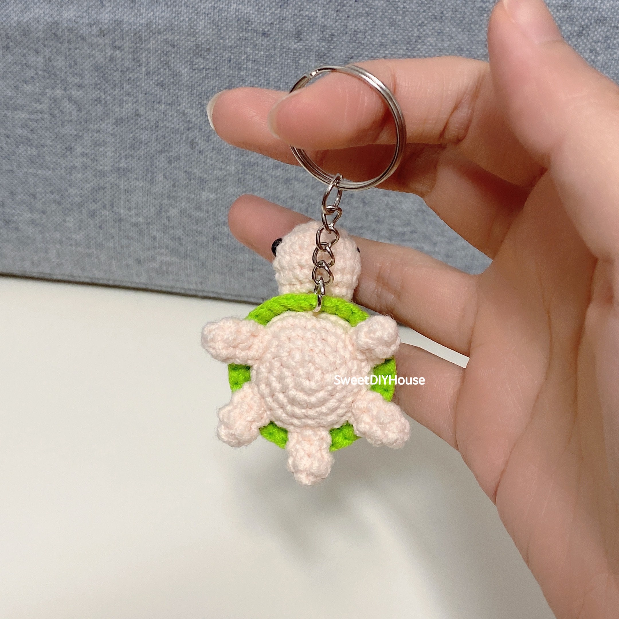 MuMyer Funny Crochet Turtle Doll, Handmade Emotional Support Knitting Wool Turtle Animal Gift Car Ornament With Positive Affirmation Card For Car Home Office(Green