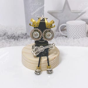 Wooden Steampunk Robot, Handmade Funny Robot Toy, Unique Steampunk Home Decor, Robotic Sculpture Gift, Mechanical Accessory, Office Figurine