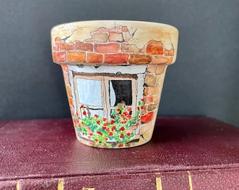 Hand-Painted Terracotta Pot: Italian Country House Succulent Planter