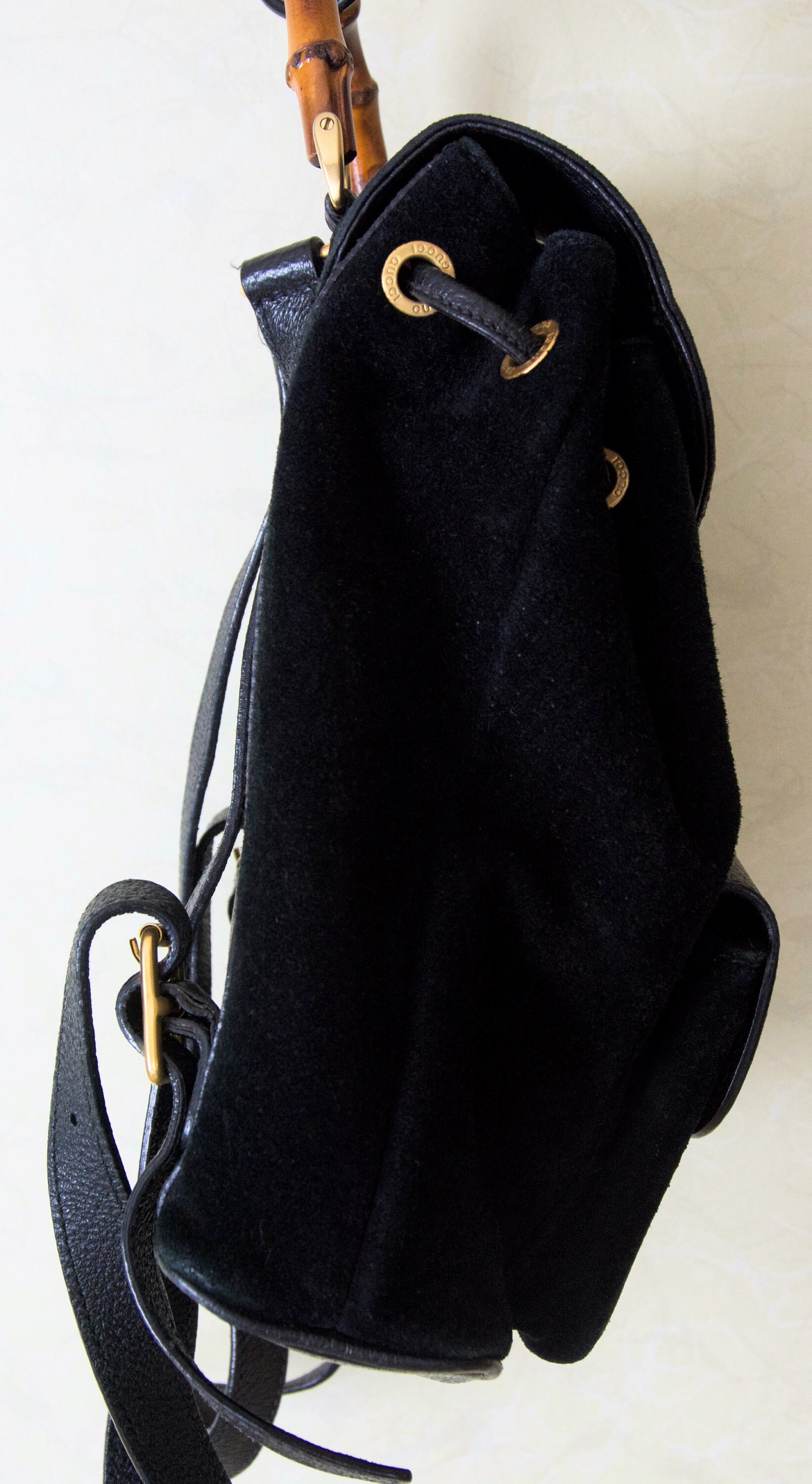 GUCCI Logo Bamboo Drawstring Mini Backpack Bag Leather Black GHW Italy 65EG181 Vintage bamboo leather backpack Gucci Black in Leather  main image 3