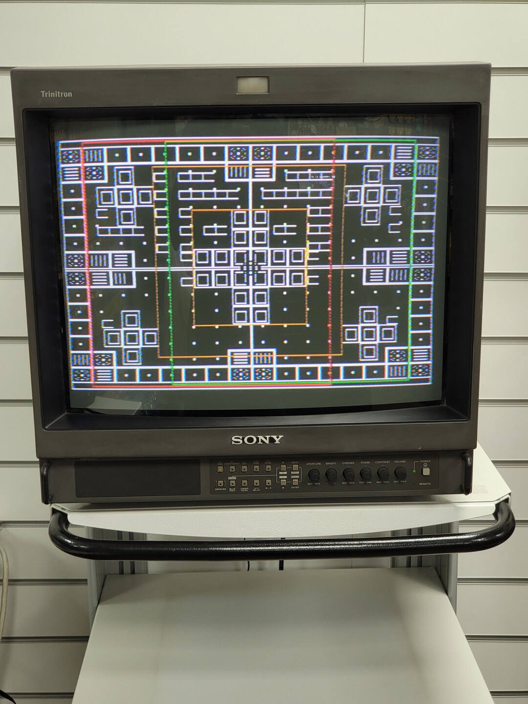 Sony PVM 20M2E SDI - Moniteur Vidéo CRT 20 Pouces Pour Rétrogaming - Occasion
