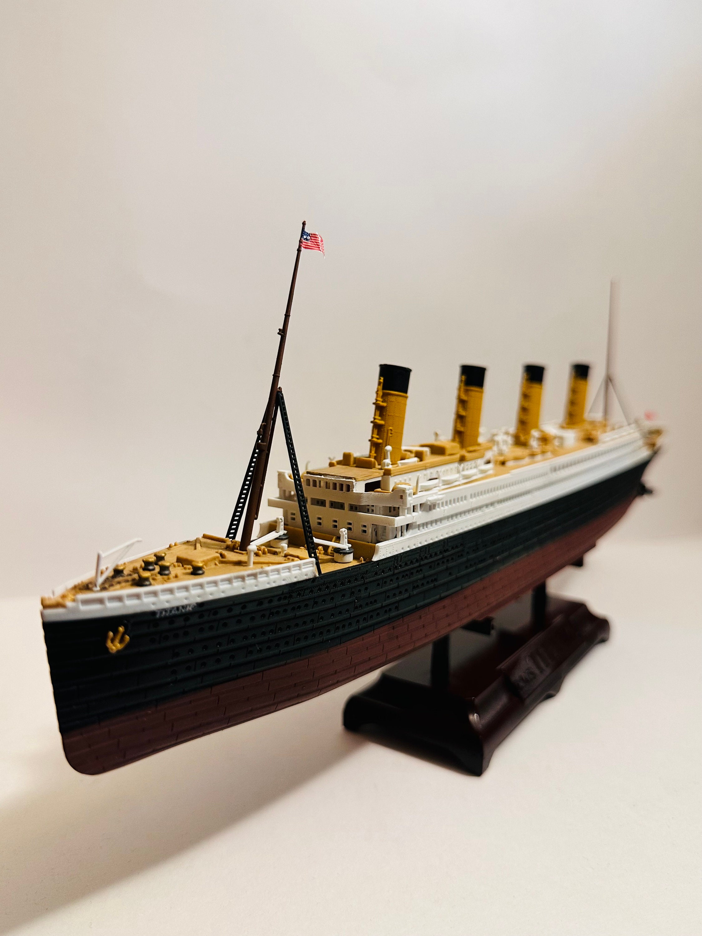 1/700 Scale TITANIC Model - Etsy