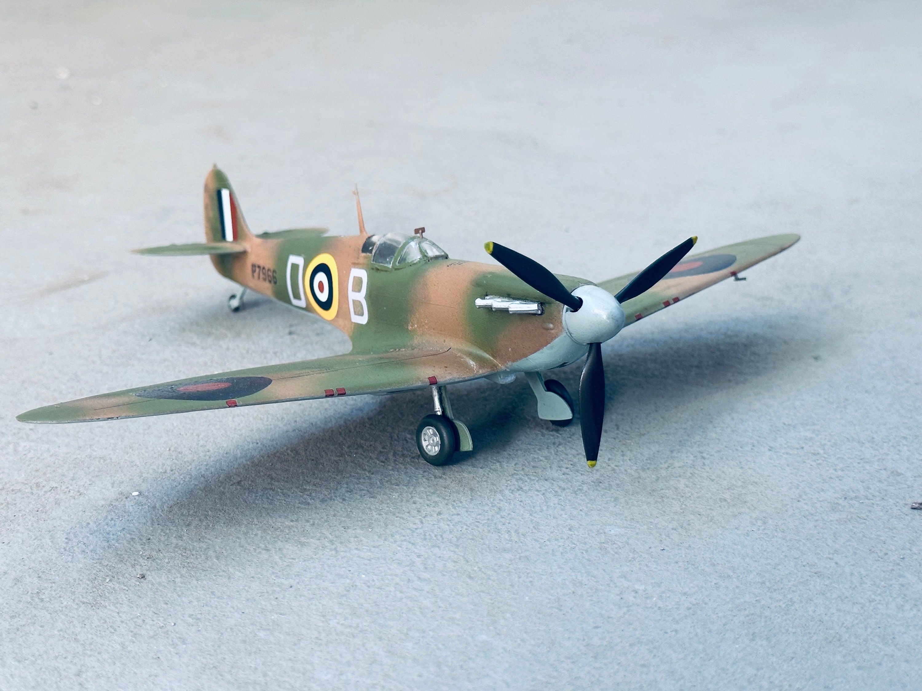 Supermarine Spitfire 1/48 Scale Model - Etsy
