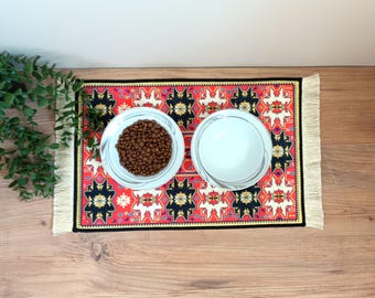 Dog / Cat Feeding Mat, Nonslip, Waterproof, Turkish Rug Cat / Dog Placemat, Carpet Pet Bowl Mat, Cat Dog Gift