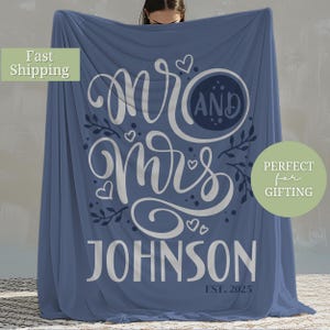 Personalized Mr and Mrs Blanket Custom Wedding Throw Gift, Couples Anniversary Blanket, Newlywed Blanket, Last Name Blanket Wedding Keepsake