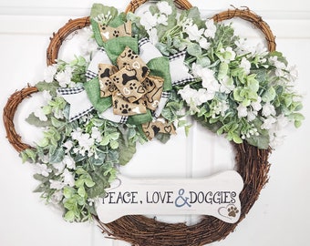 Dog or Cat Paw Wreath (13")