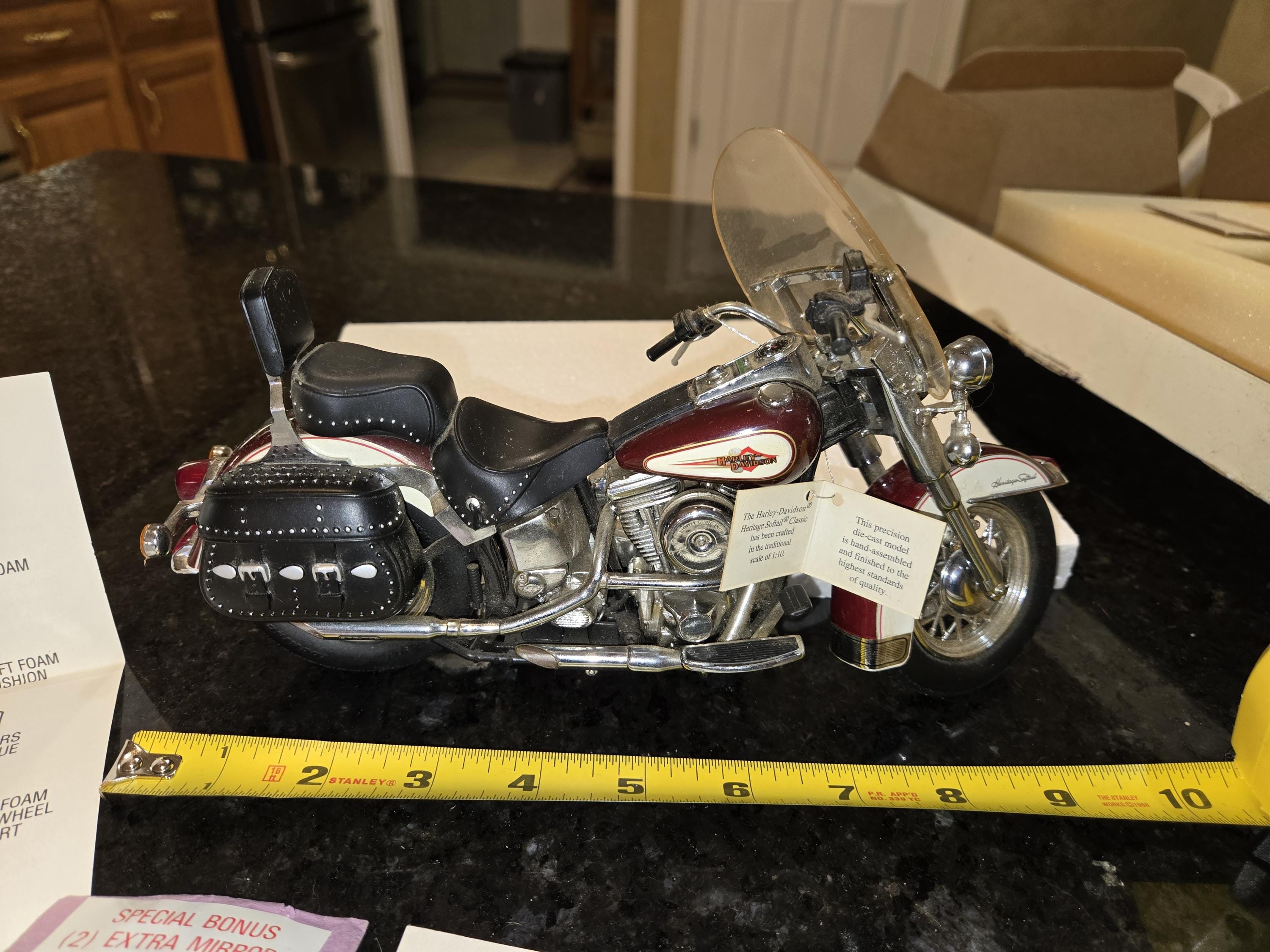 Franklin Mint 1:10 Scale Harley Davidson Classic Softtail