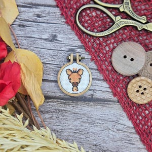 Mini Giraffe Cross Stitch Pattern