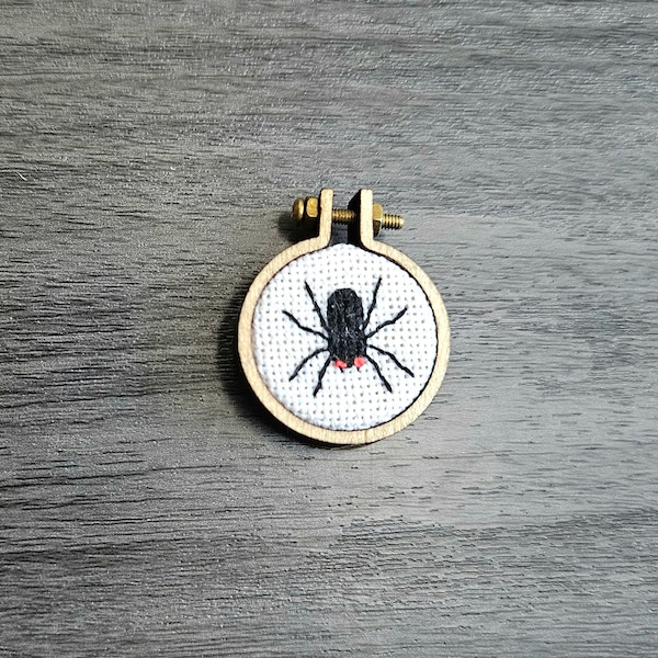 Mini Spider Cross Stitch Pattern