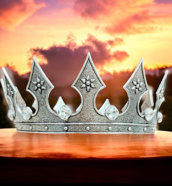 Vintage Silver Crown: Rhinestone Medieval Renaissance  display picture 2