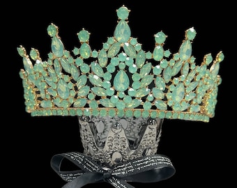 Emerald Queen Crown, Gold Princess Tiara, Wedding Jewelry, Gemstone Tiara, Crown for Bride, Birthday Headband, Hair Accessory, Gift for Her