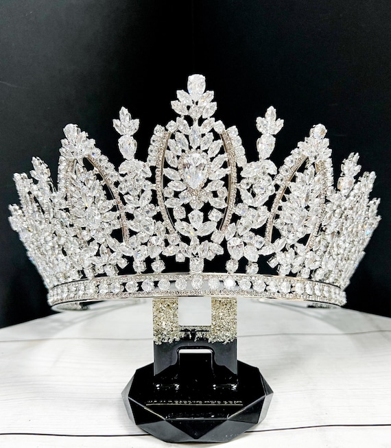 9531 Silver Tall Wedding Tiaras Luxury Cubic Zirconia Quinceanera Crowns CZ Amazon.com : Aoligrace Silver Tall Wedding Tiaras for Women  main image 3