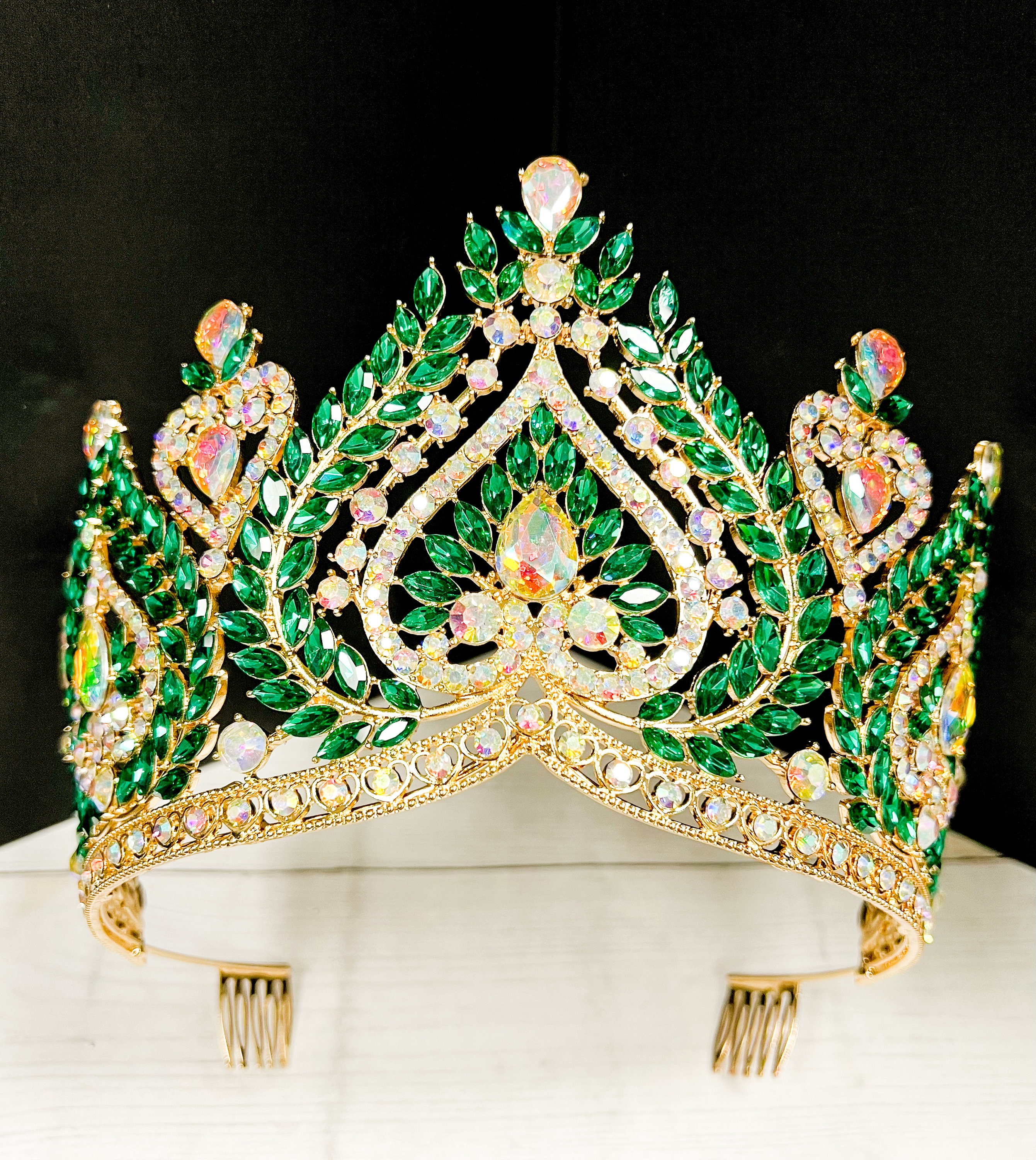 Green Crystal Tiara Crown for Women Girls Birthday Party Queen Princess Amazon.com : VELSCRUN Fairy Green Crystal Tiara Headband  main image 3